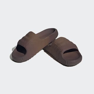 ADILETTE 22